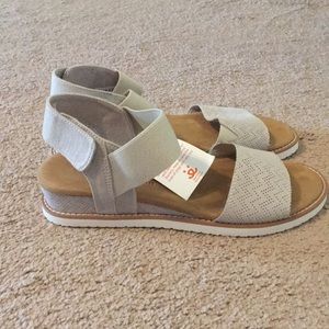 Bobs memory foam sandals